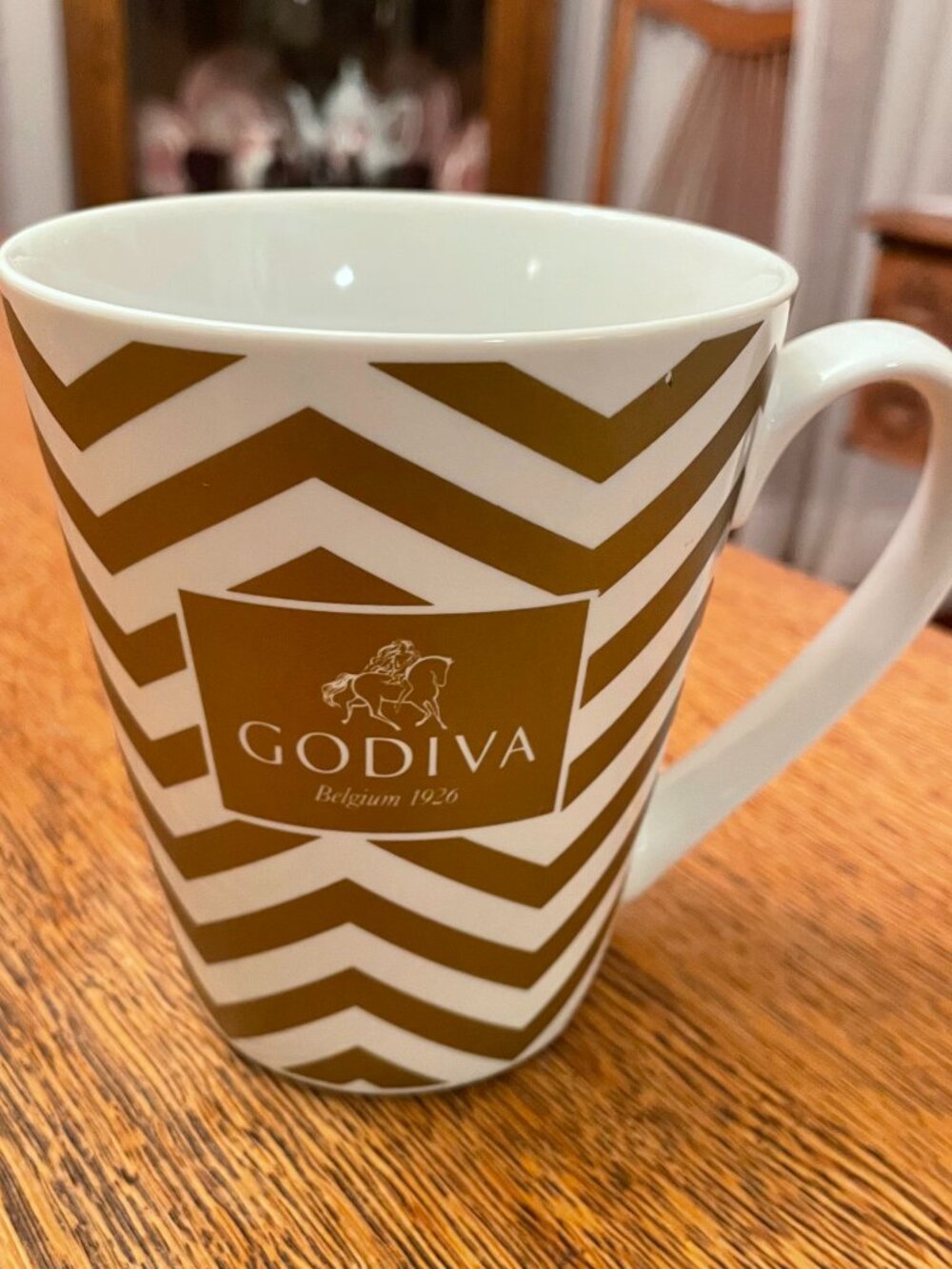 Godiva Belgium Est. 1926 Gold and White Striped Coffee Cup Mug 2015 14 ounces